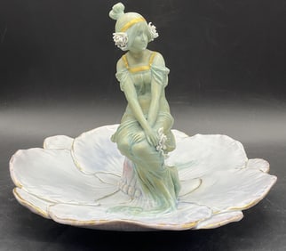 WIEN AUSTRIA Water Lily Female Figural Porc Plate