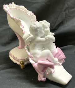 MEISSEN Vntg Cherubs On A Shoe Porcelain Figure