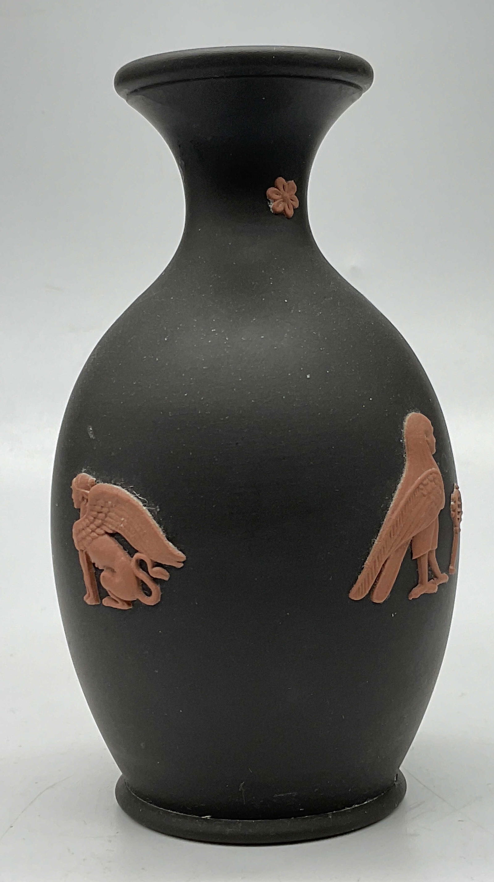 WEDGWOOD ENGLAND Black Basalt Jasperware Vase (1 of 8)