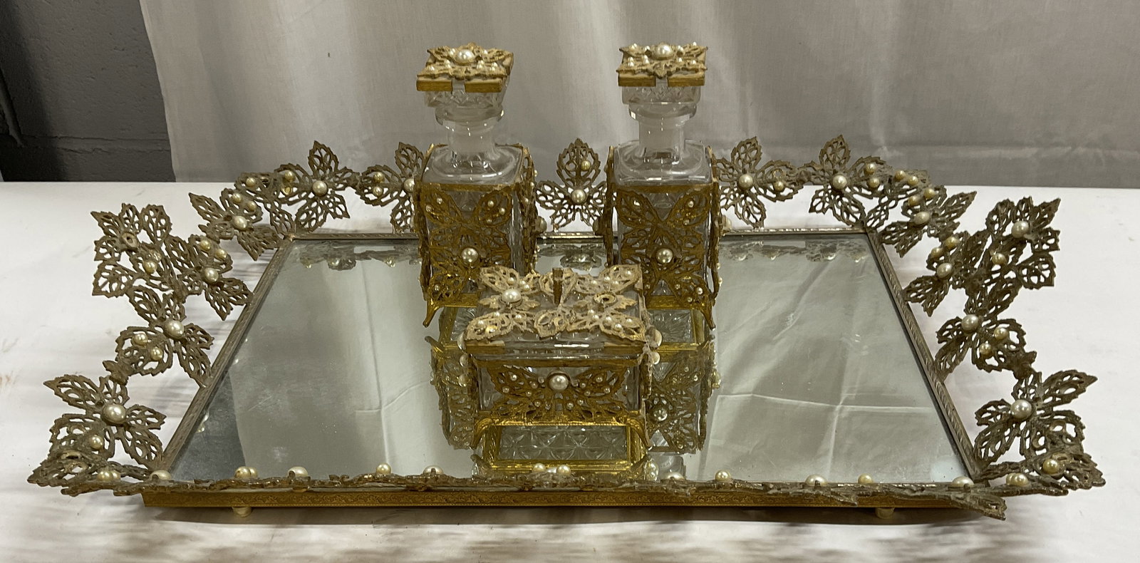 4pc Gilt Metal Pearlescent Bead Vanity Set, Tray + (1 of 10)
