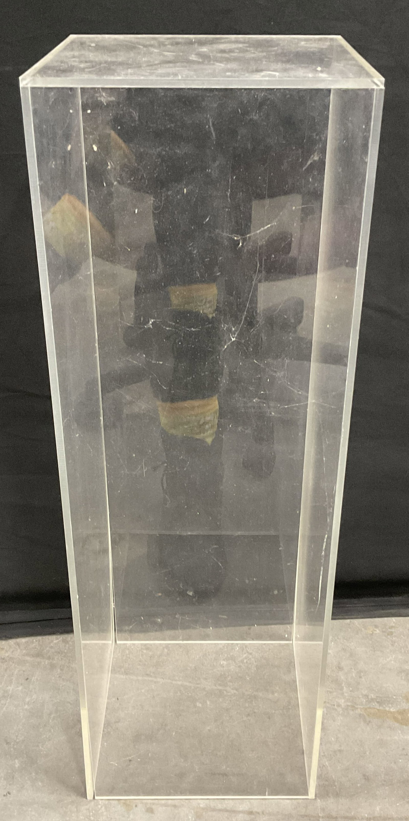 Vntg Clear Lucite Display Pedestal Side Table 30in (1 of 8)