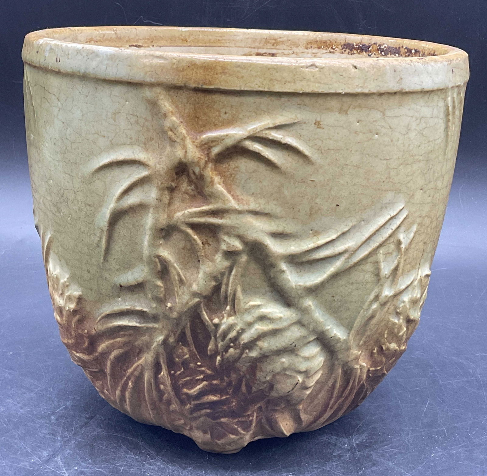 MCCOY POTTERY Vintage Pine Tree Motif Planter (1 of 8)