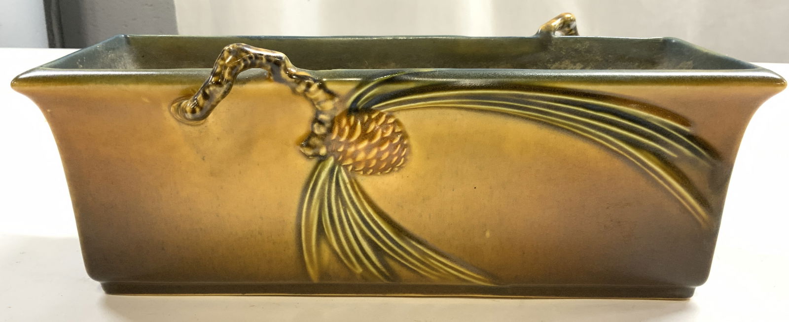 ROSEVILLE Vntg Ceramic Planter W Handles (1 of 9)