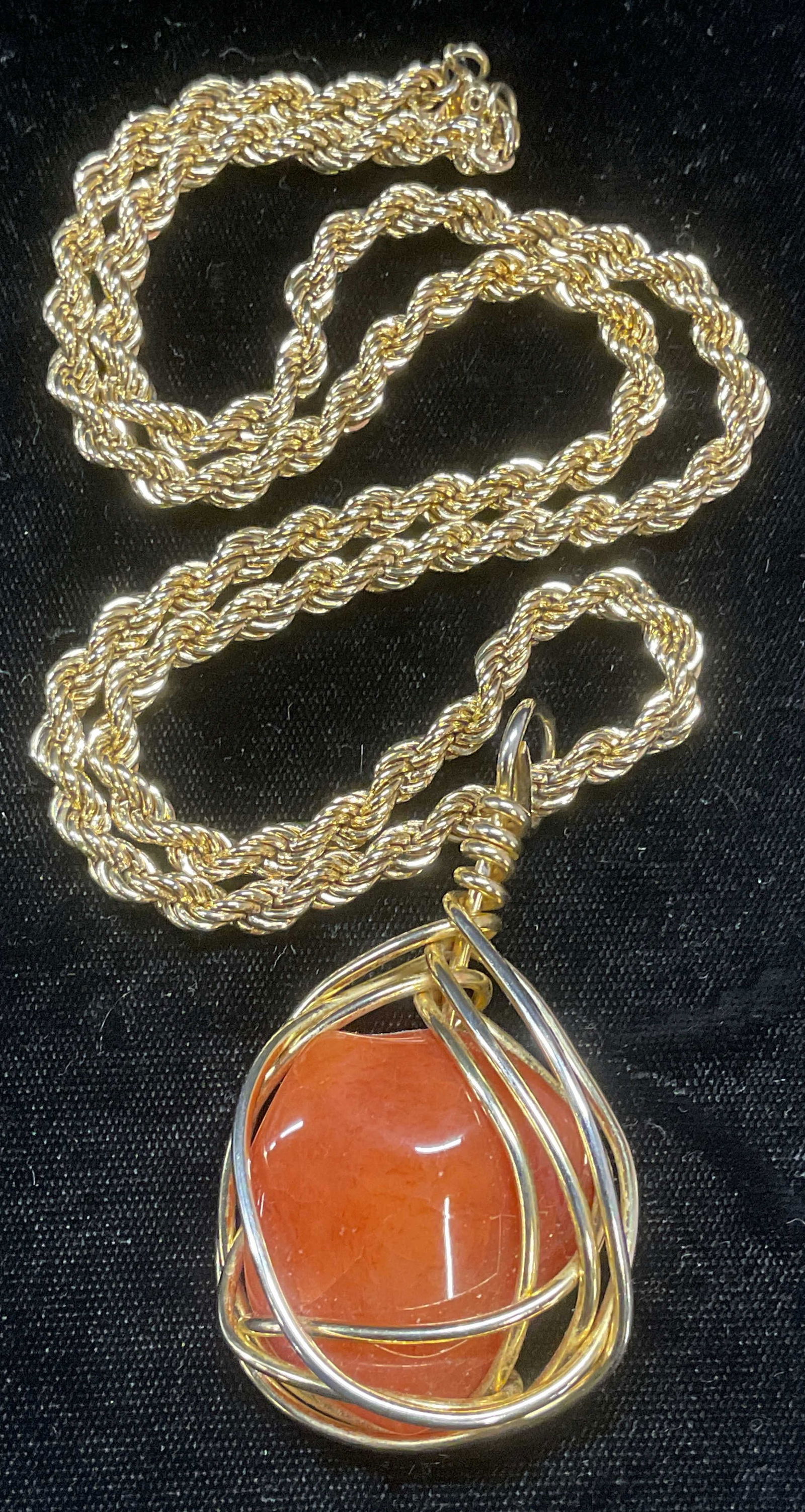 Vtg Monet Chain & Semiprecious Stone Pendant (1 of 7)
