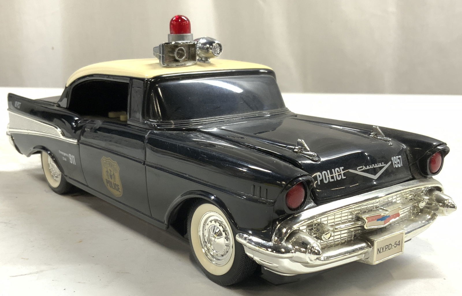 TELEMANIA 57 CHEVY Police Car Phone (1 of 8)