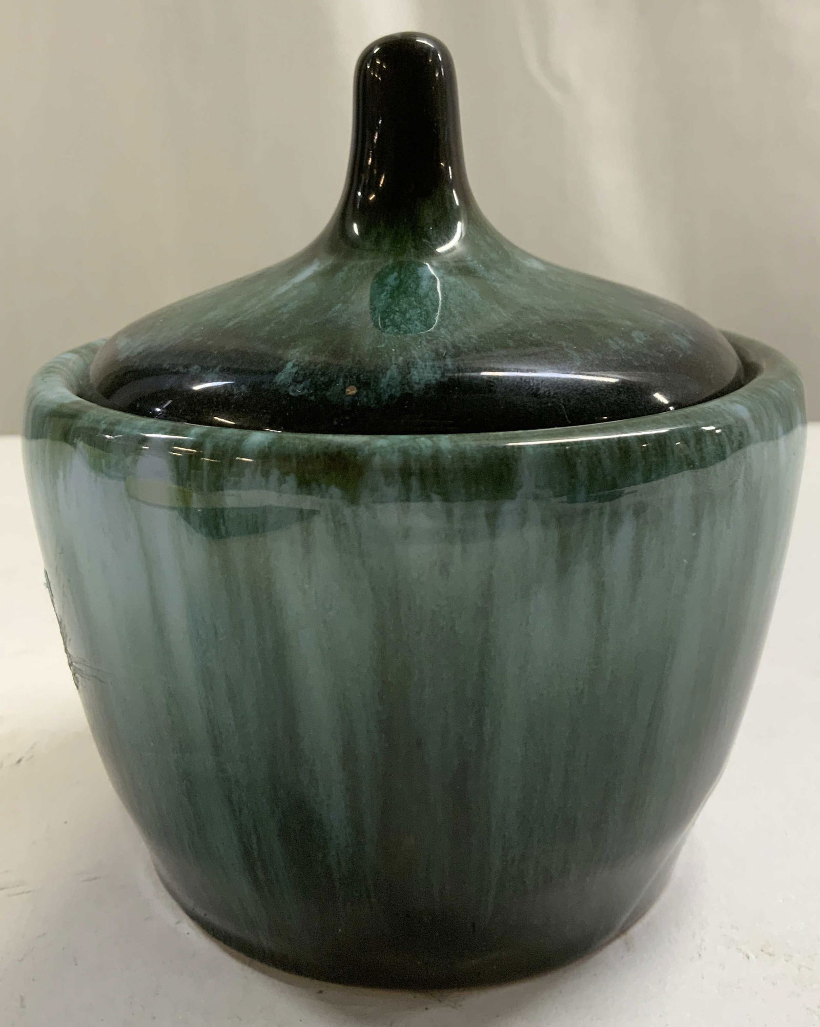 BMP CANADA Ceramic Sugar Dish W Lid (1 of 6)