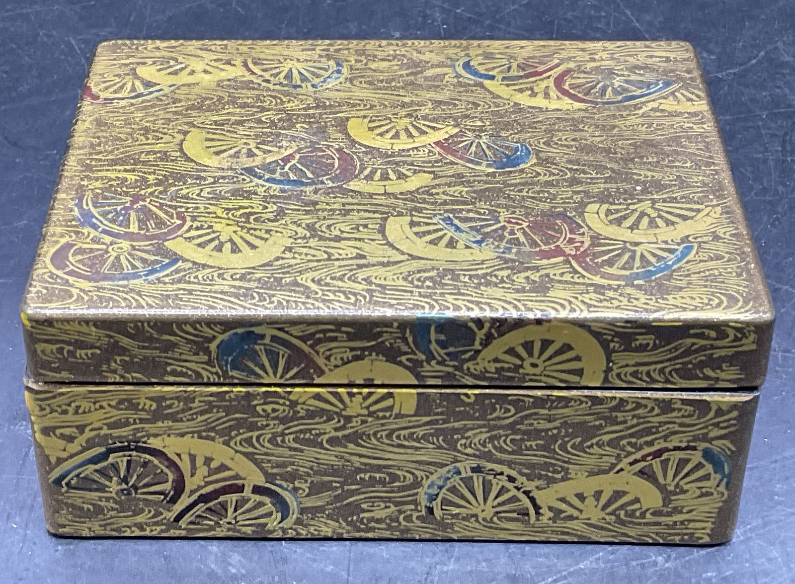 Signed Asian Lacquerware Trinket Box, Lidded (1 of 7)