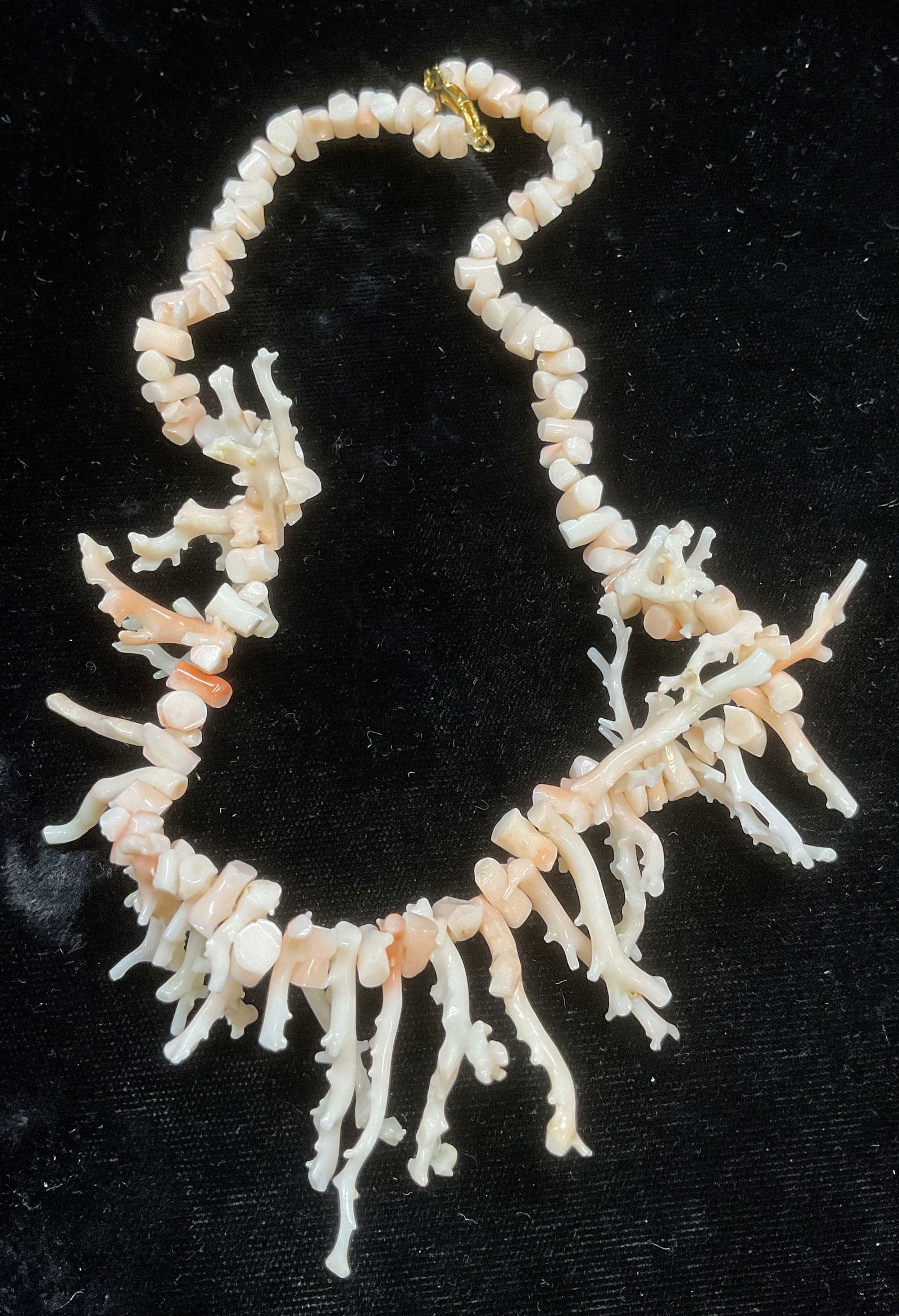 Vintage Pink Coral Branch Beaded Necklace: Vintage pink coral branch beaded necklace. Drop length approx 6.5 inches. Some wear including scratching observed. Jewelry, estate jewelry, fine jewelry, cocktail jewelry, fashion jewelry, accessories