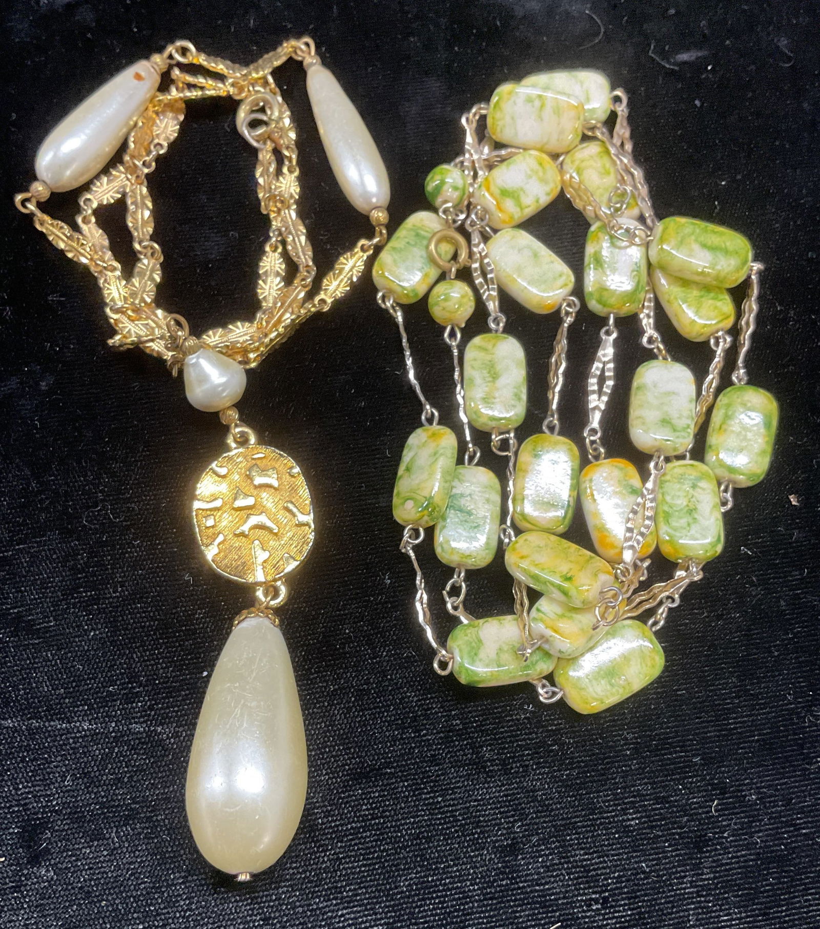 Lot 2 Gold Tn Faux Pearl & Stone Necklaces (1 of 6)