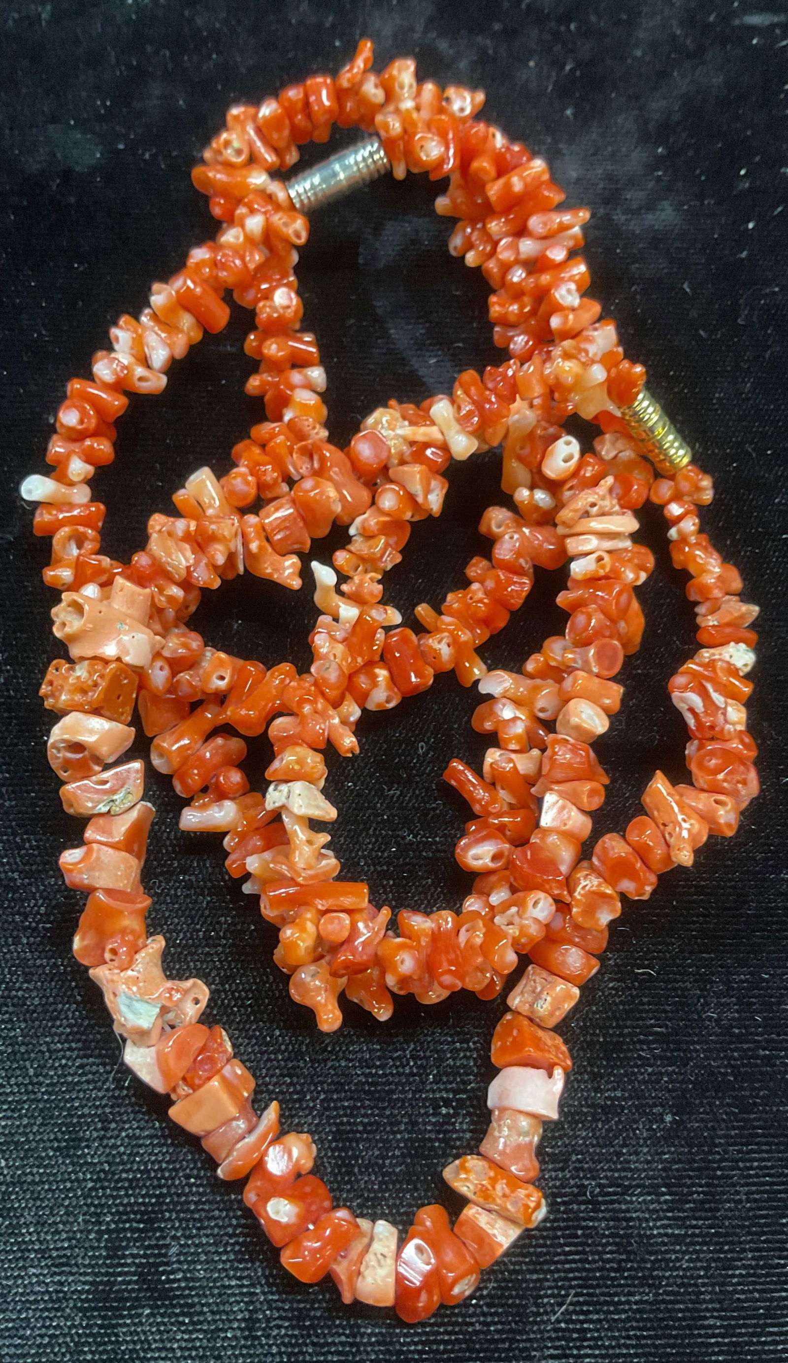 Lot 2 Vintage Red Coral Chip Beaded Necklaces (1 of 7)
