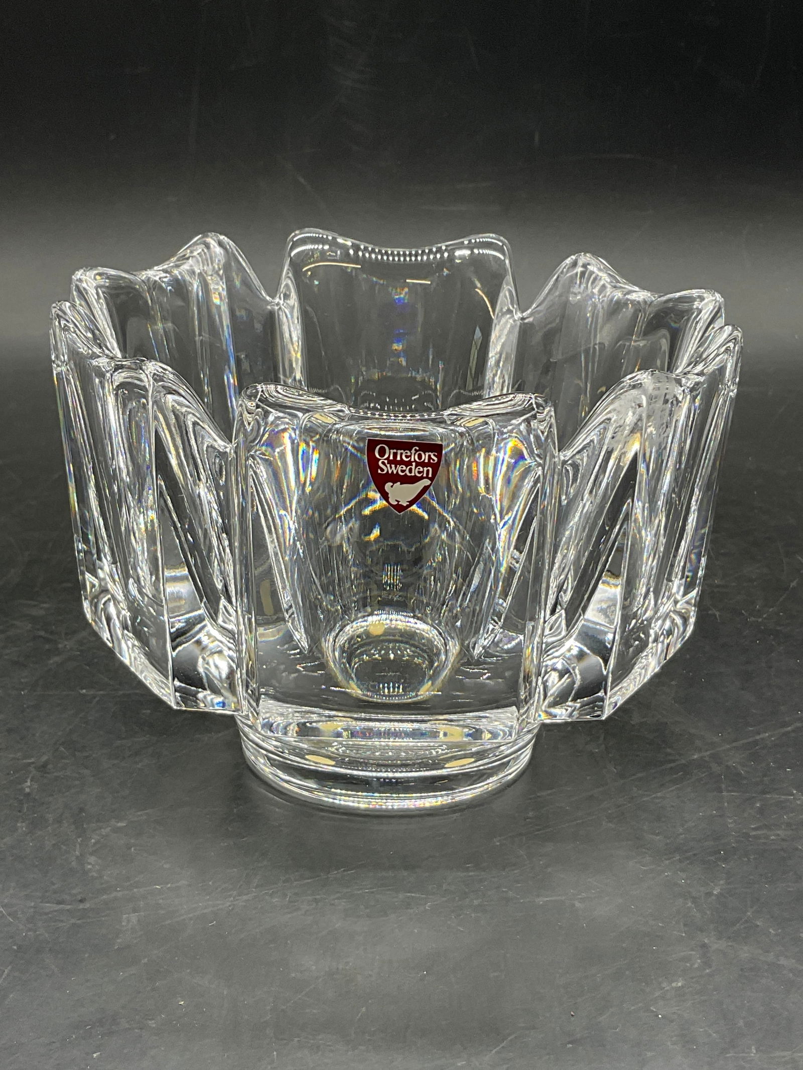 ORREFORS SWEDEN Crystal Bowl: ORREFORS SWEDEN Crystal Bowl. Sticker to obverse reads ORREFORS SWEDEN. Underside signed ORREFORS. Measures approx. 4H x 5W in. Surface wear consistent with age, use, and exposure. home decor, home ac