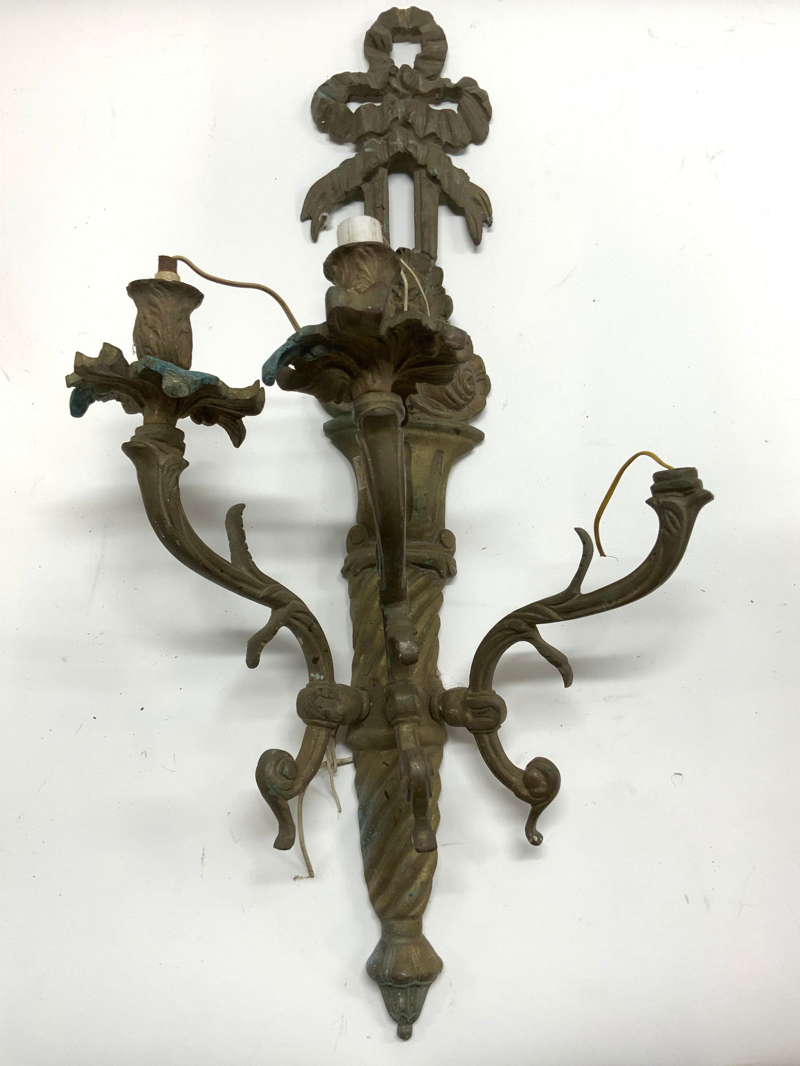 Vintage Ornate Victorian 3 Arm Brass Wall Sconce (1 of 8)