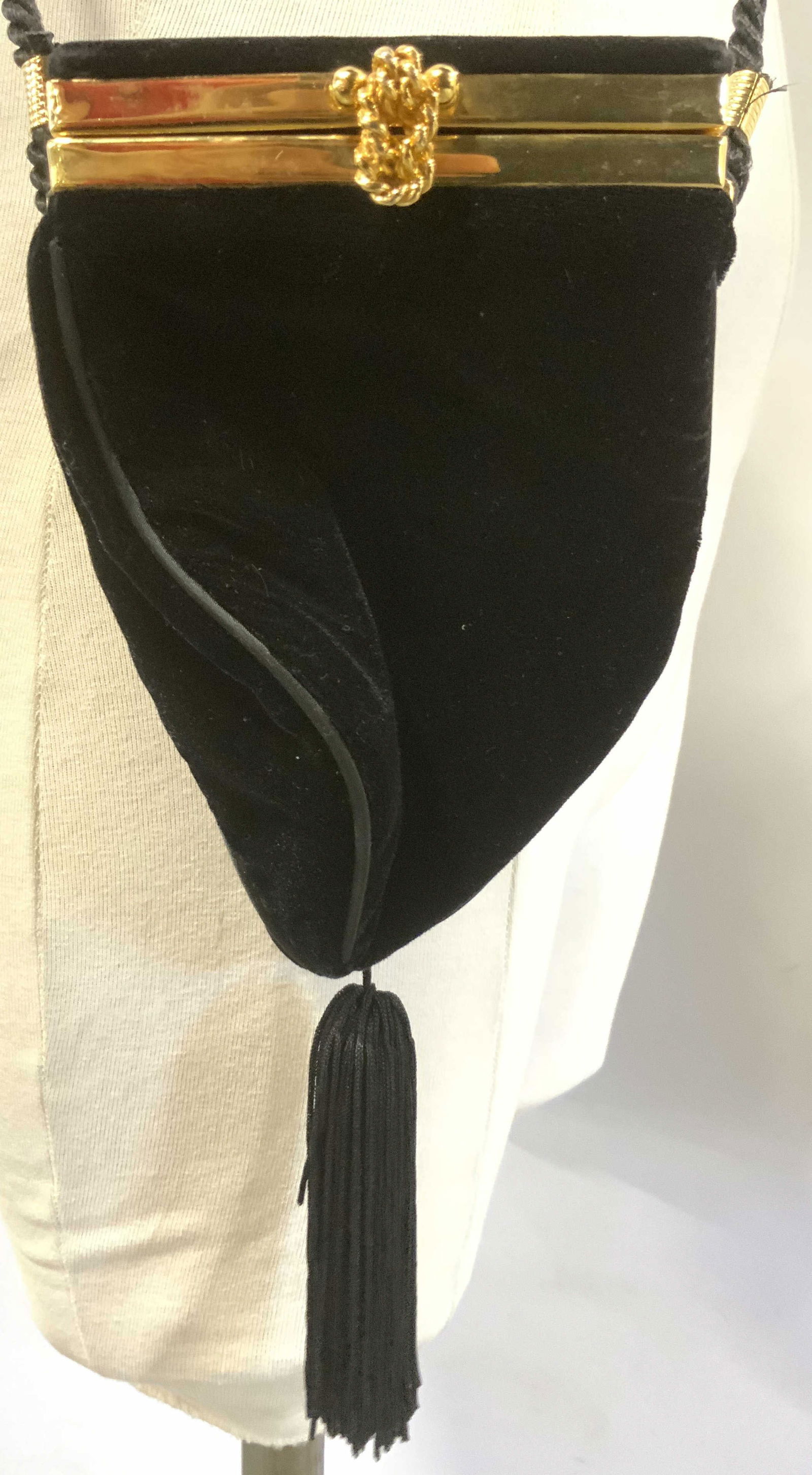 LA REGALE LTD Velvet Womens Bag W Mirror (1 of 7)