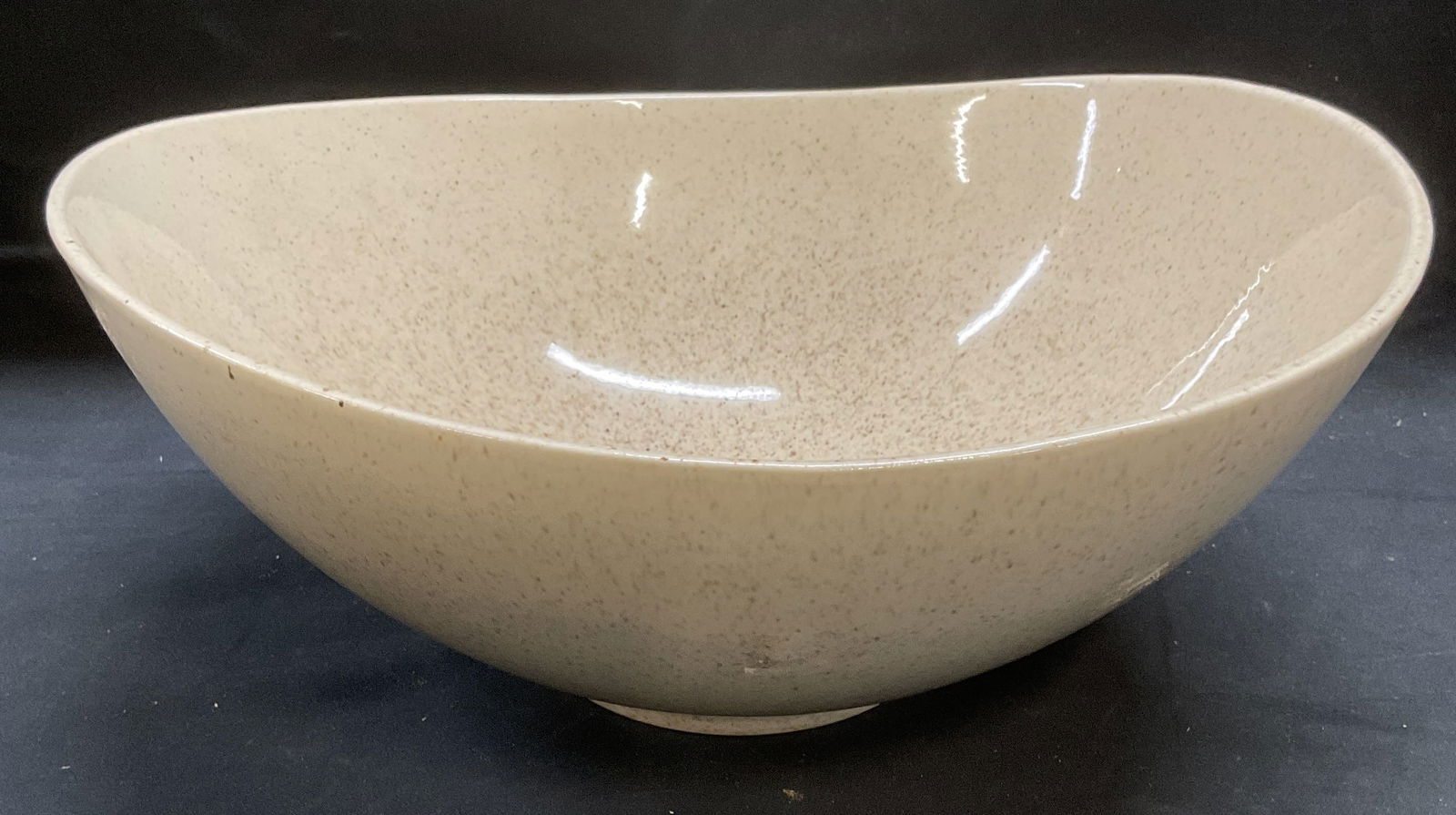 MCM Vtg Red Wing Pottery Beige Speckled Bowl (1 of 6)