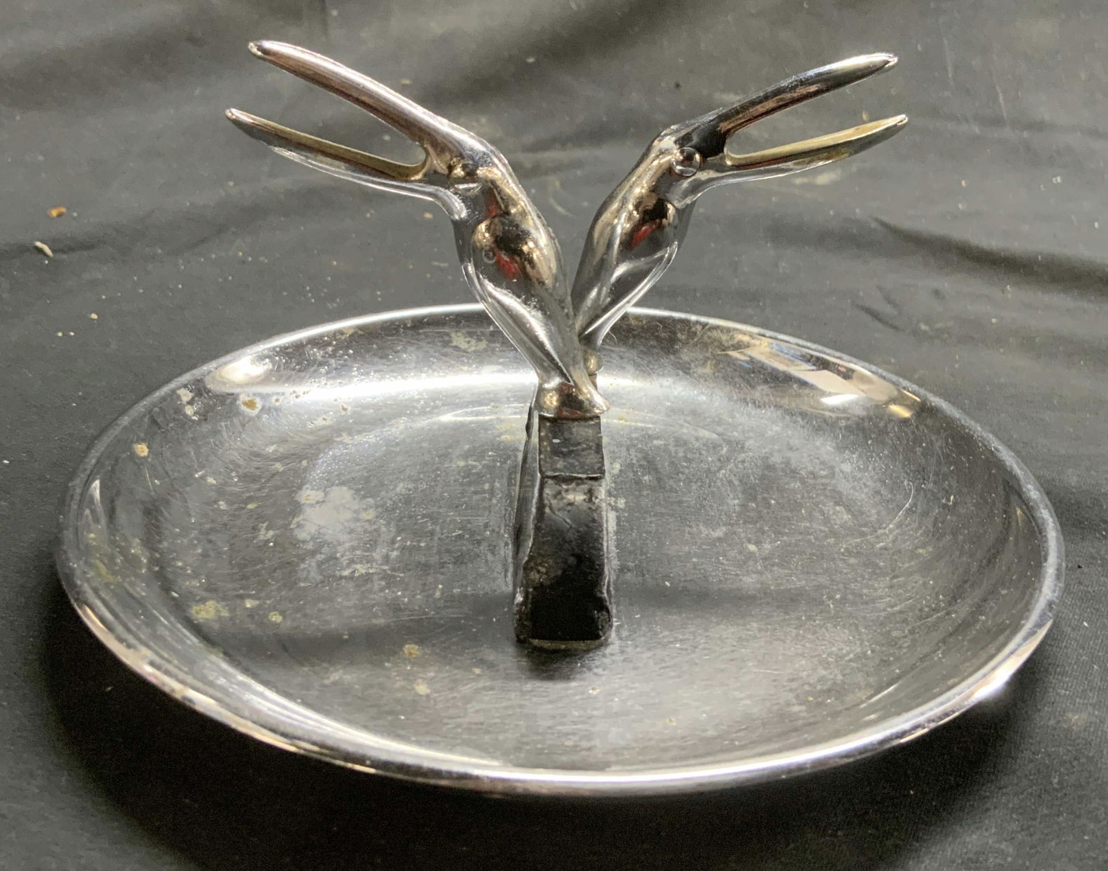 Hamilton Mid Century Chr Pincherette W Pelicans: Underside reads A HAMILTON PRODUCT. Pincherette has double pelican structure. Piece appears to be chrome. Mid century Pincherette ash tray. Black toned marble area inscribed MAYERS. Piece measures app