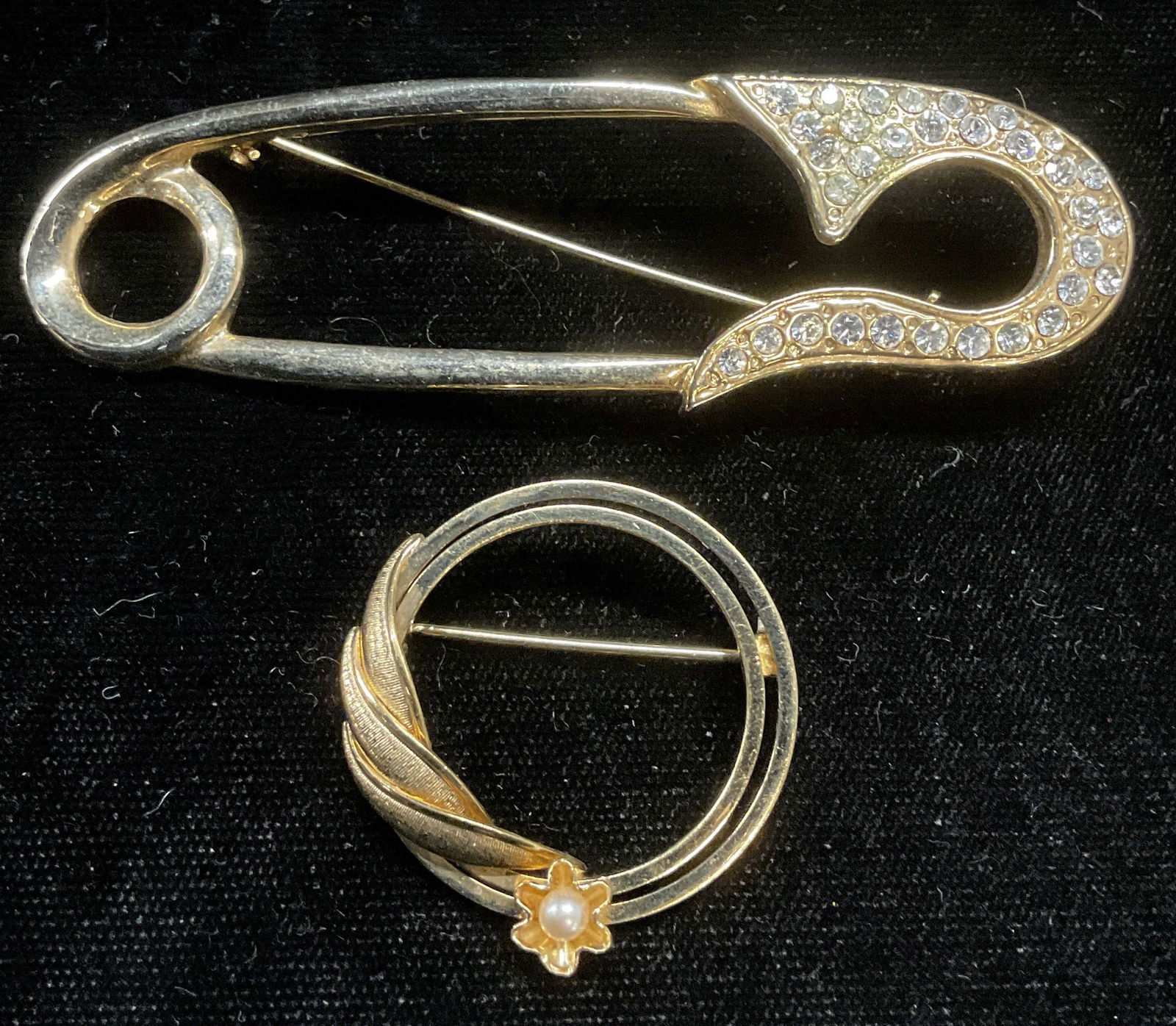 Lot 2 14k GF Faux Pearl Brooch, Safety Pin Brooch (1 of 7)