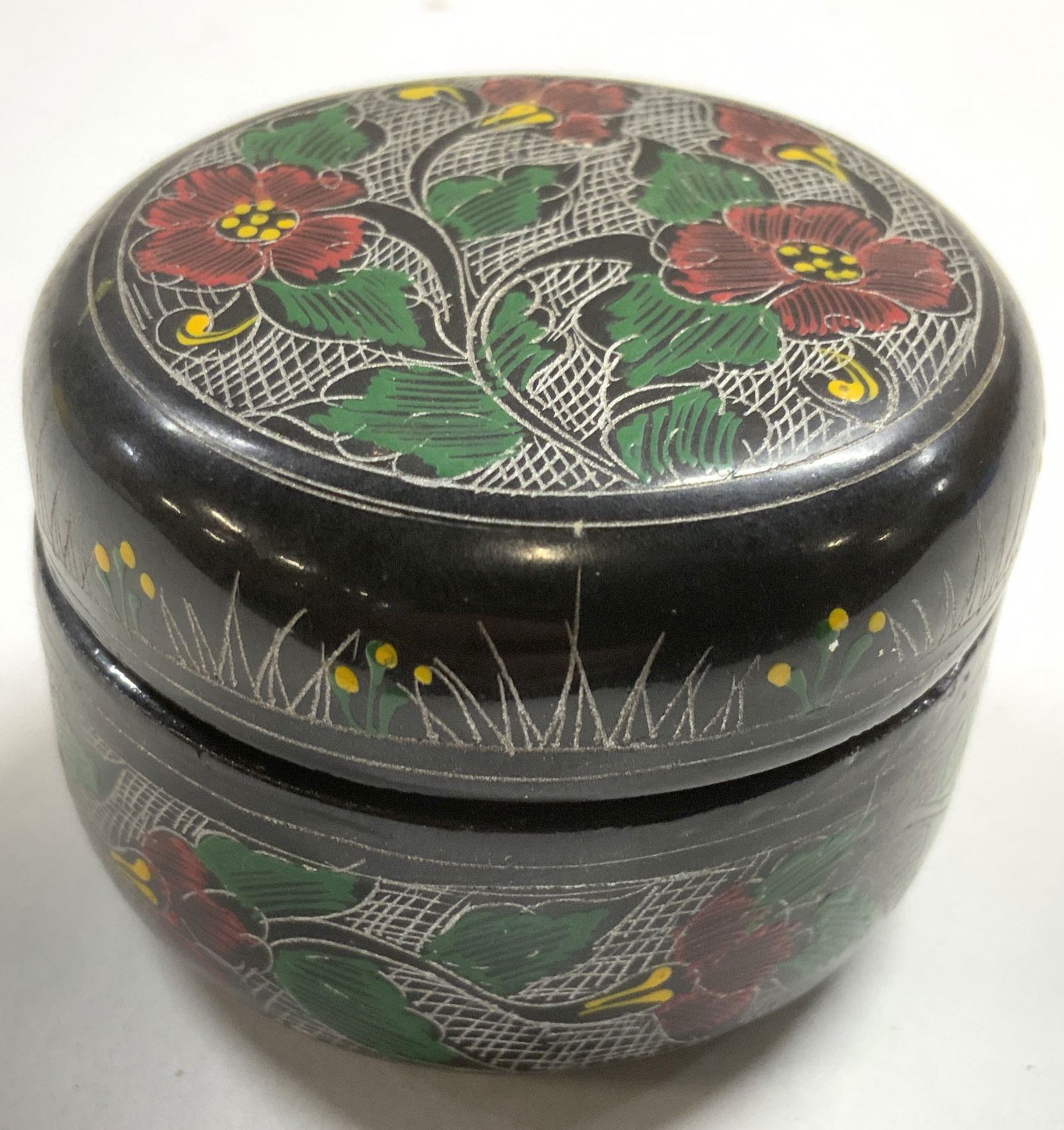 Etched Floral Lacquered Trinket Box W Lid (1 of 6)