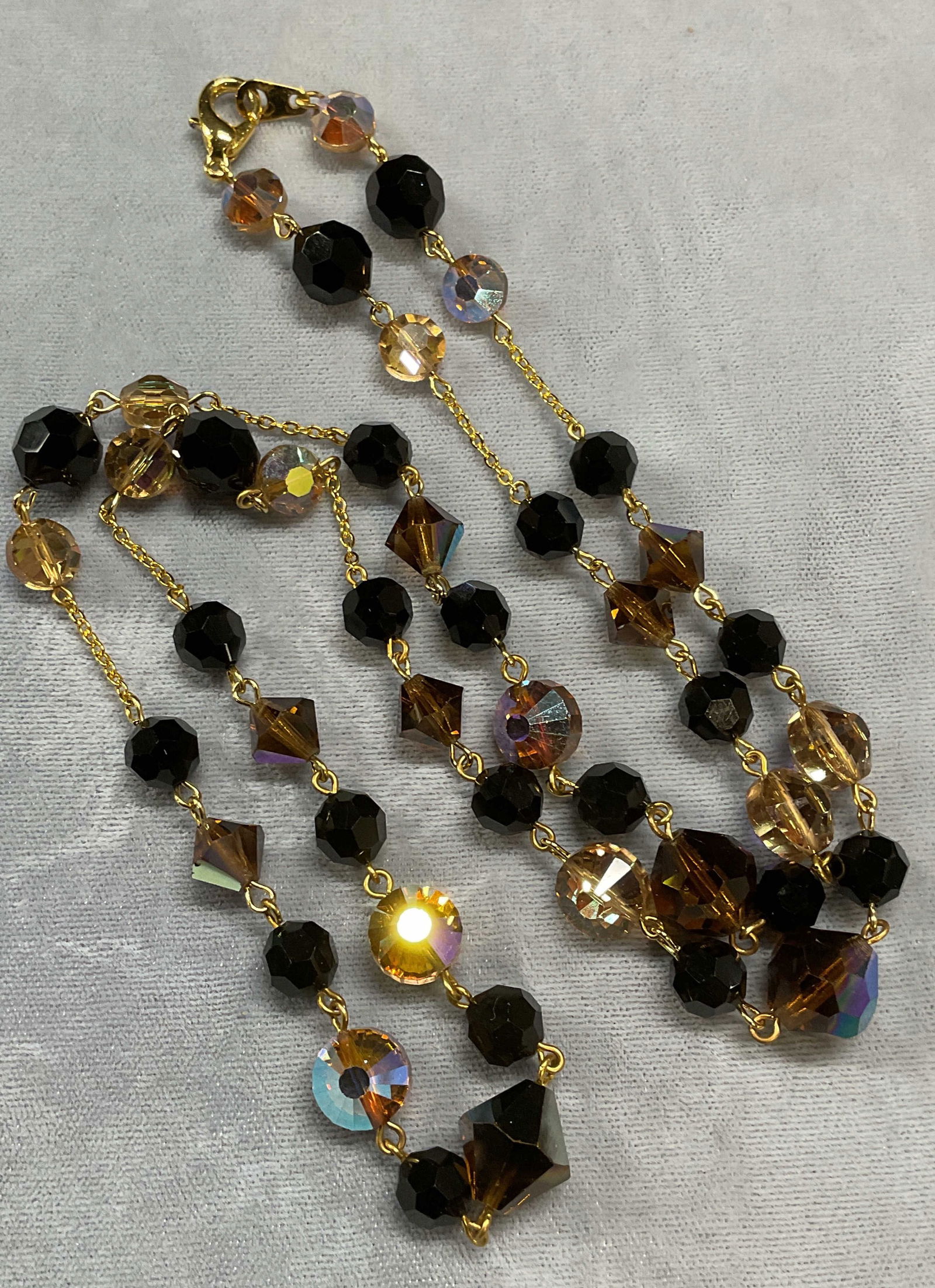 Vintage Gold Tone Crystal Beaded Necklace (1 of 6)