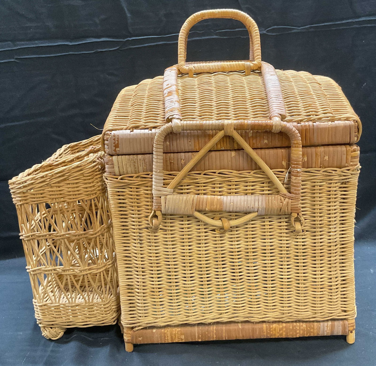 Vintage Woven Wicker Picnic Basket (1 of 8)