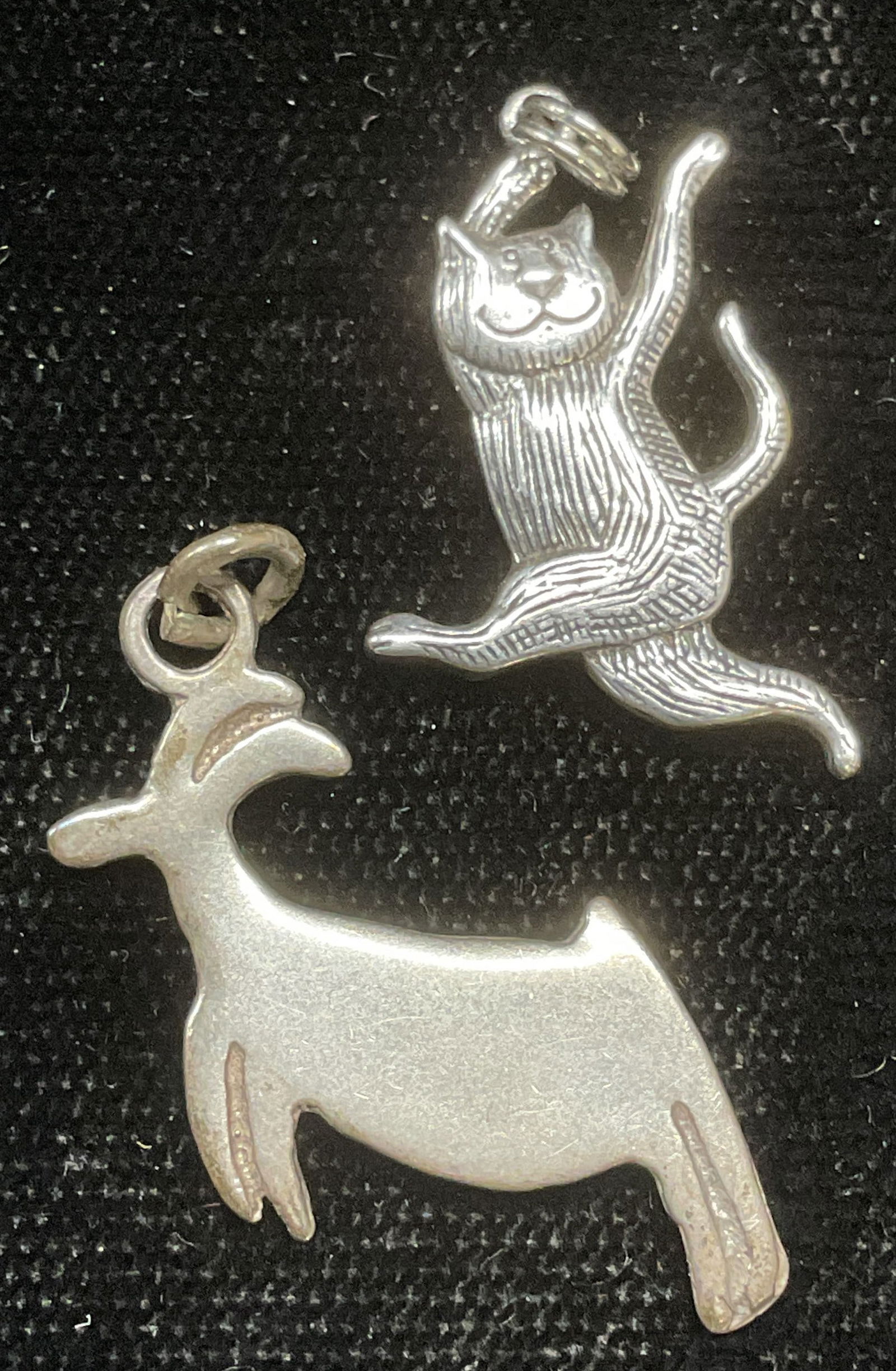 Lot 2 Signed Sterling Silver EG Cat & Ram Pendants (1 of 6)