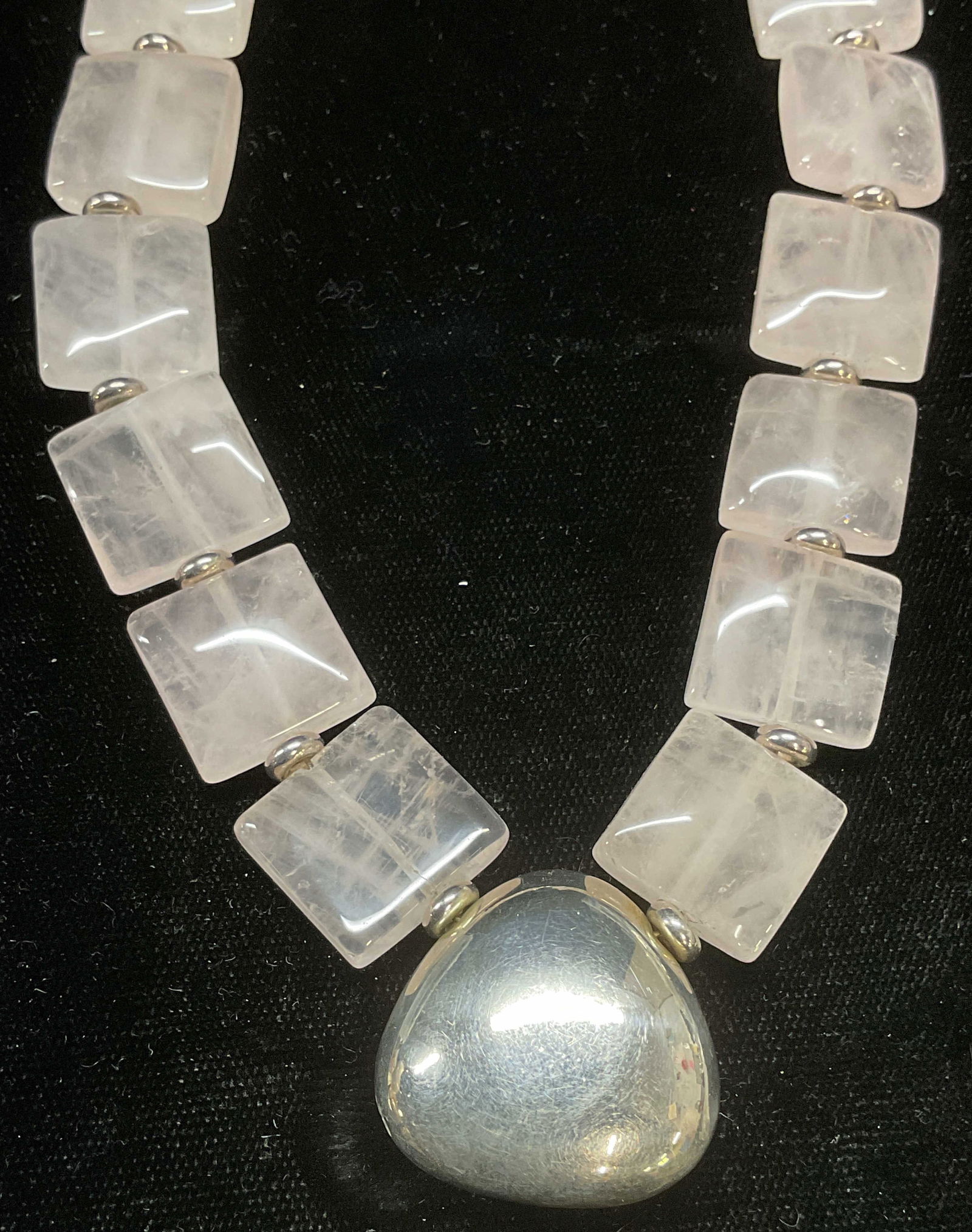 Rose Quartz & Sterling Silver Beaded Necklace: Square cut smooth rose quartz and sterling silver accent beaded necklace. Drop length approx 7.5 inches. Total weight 75.5 grams. Some wear including scratching observed. Jewelry, estate jewelry, fine