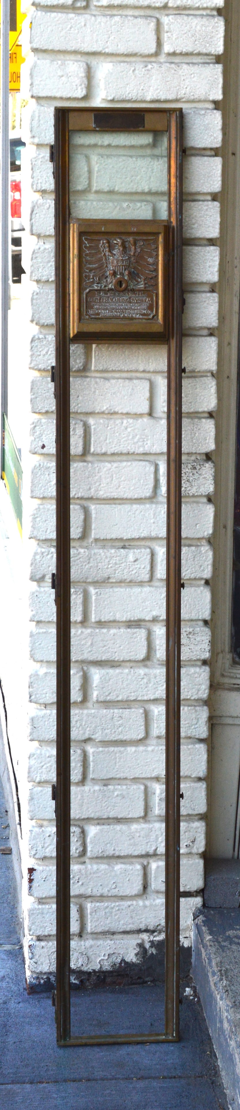 Antq Cutler Mail Chute & Box 2pcs (1 of 5)