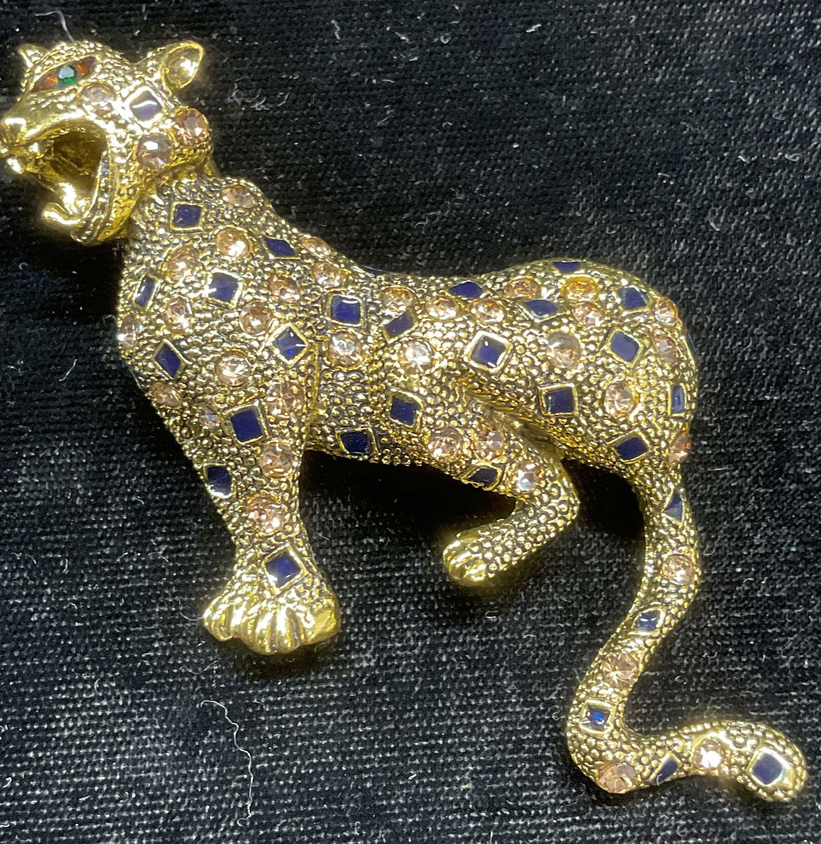 Gold Tone Crystal Leopard Brooch (1 of 6)