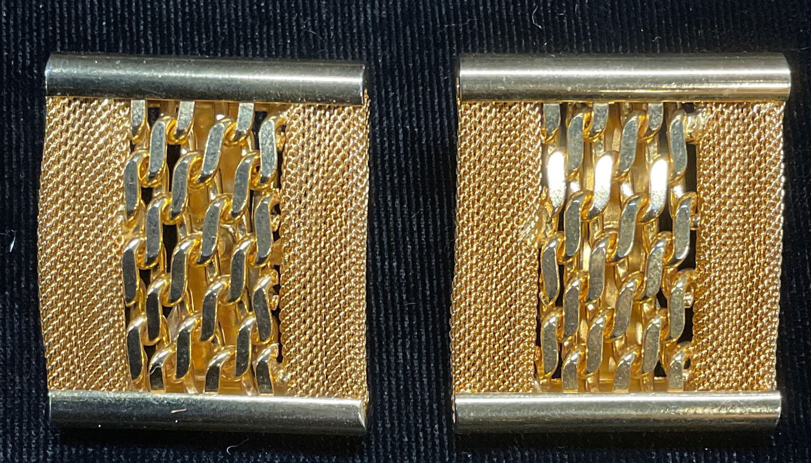 Vtg De Liguoro Gold Tn Chain Earrings (1 of 6)