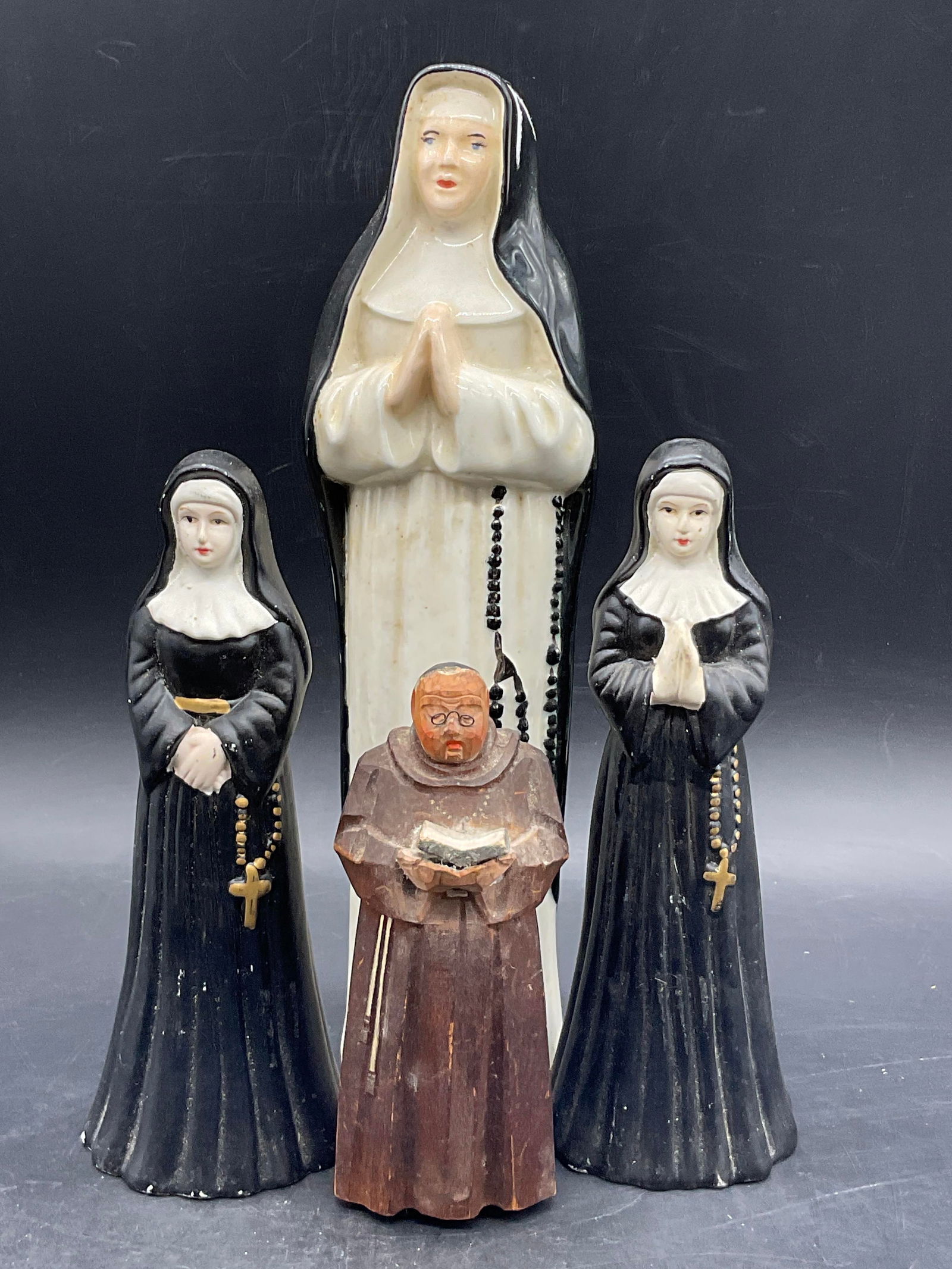 Lot 4 Vintage Ceramic & Wood Religious Figurals (1 of 8)