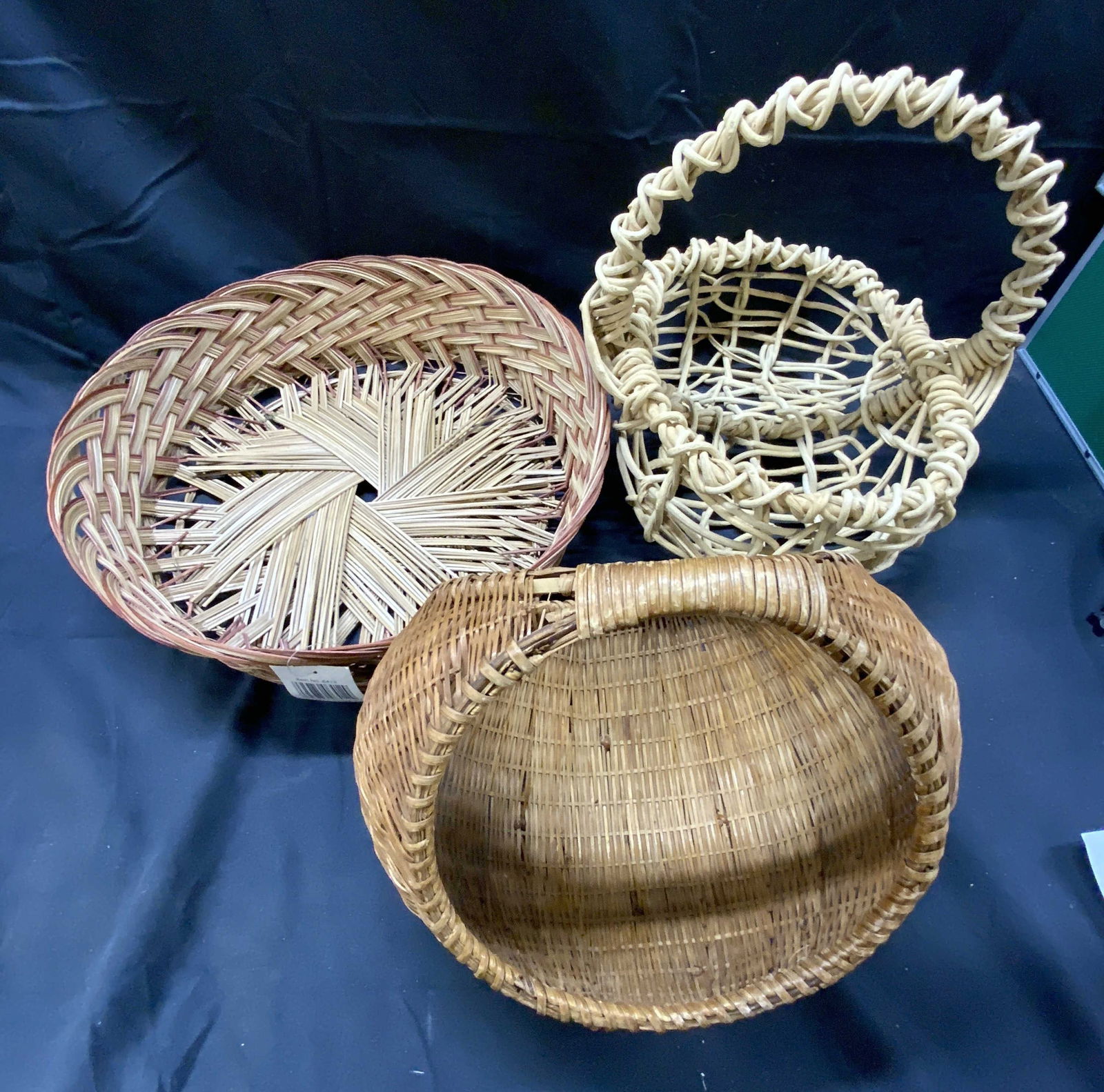 Lot of 3 Woven Baskets (1 of 6)