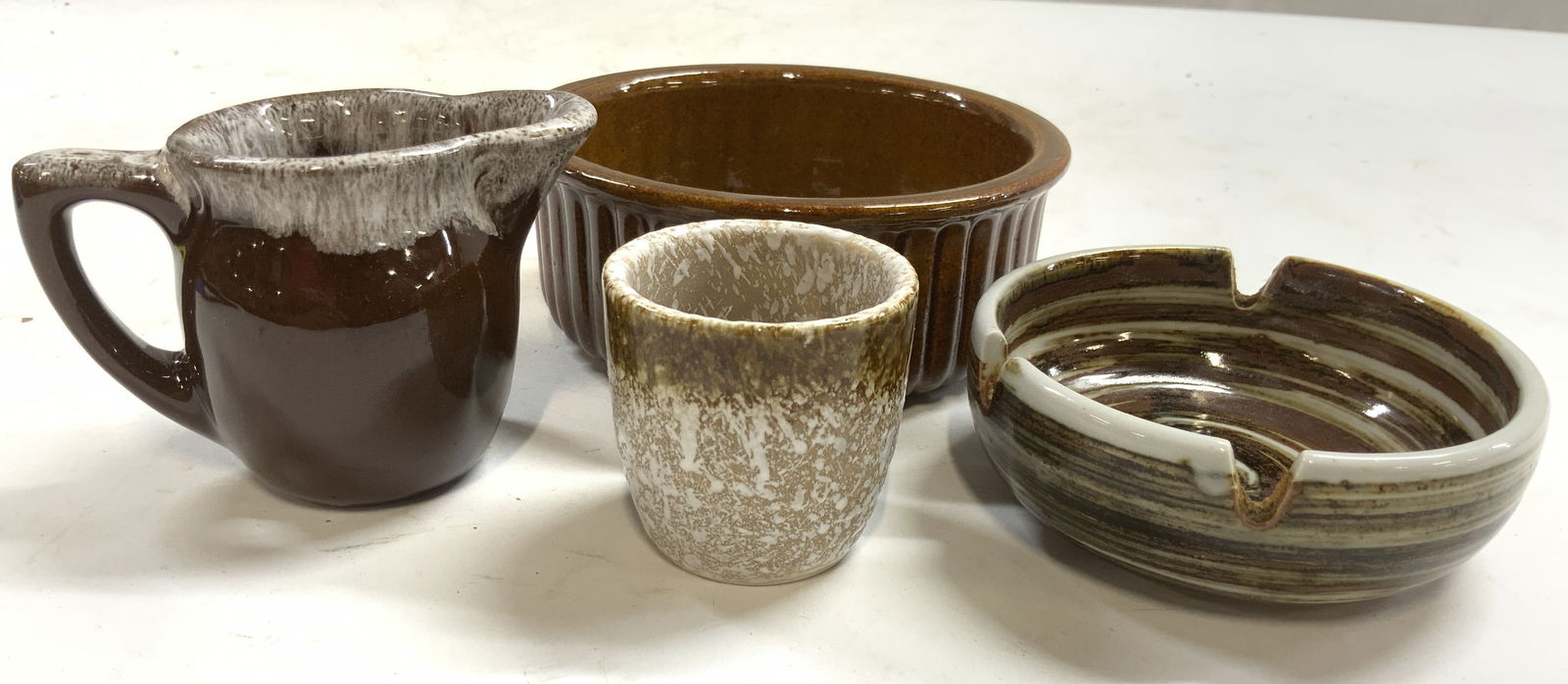 Lot 3 Assorted Ceramic Tabletop (1 of 6)