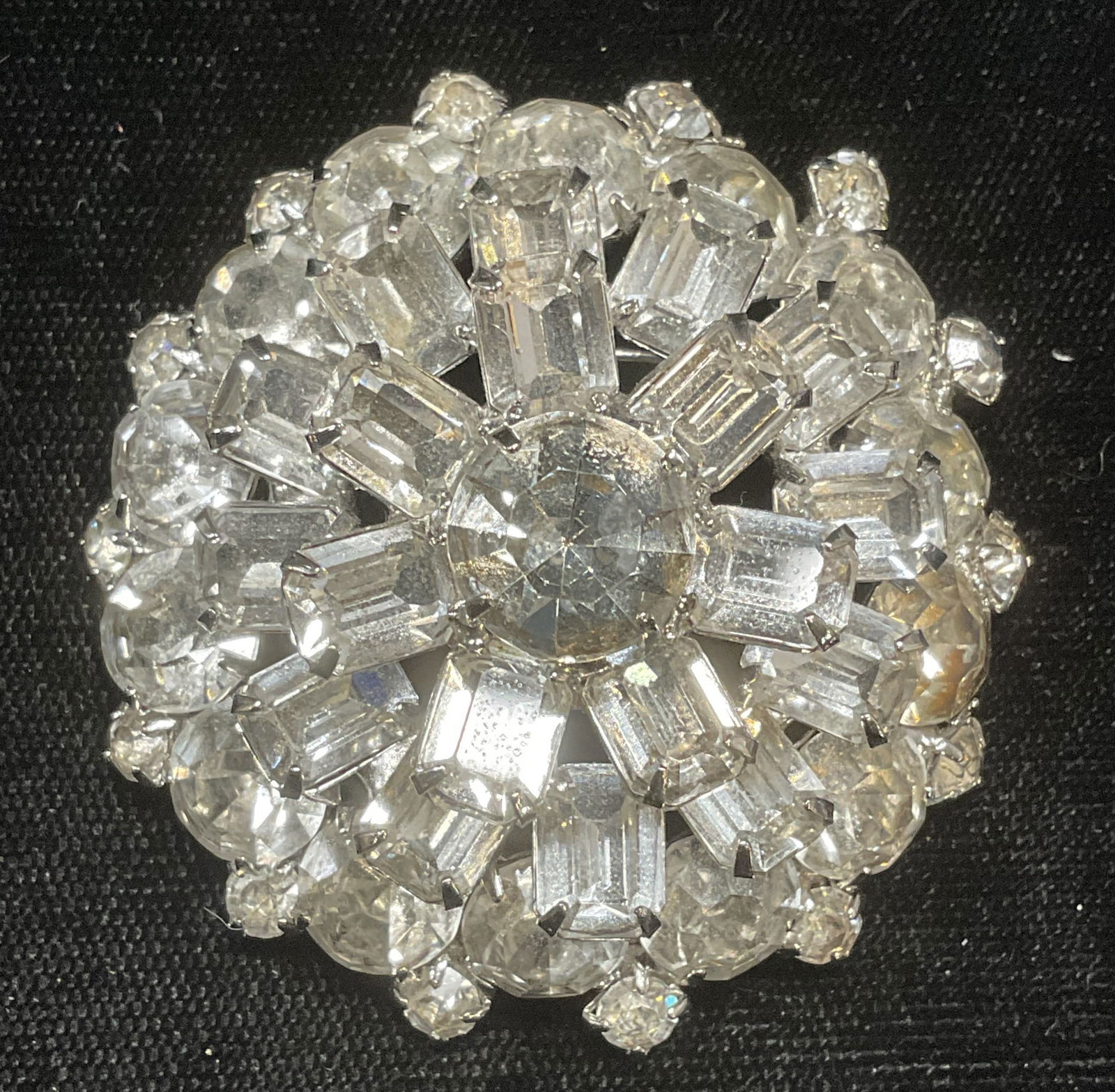 Vtg Silver Tone Crystal Round Domed Brooch (1 of 6)