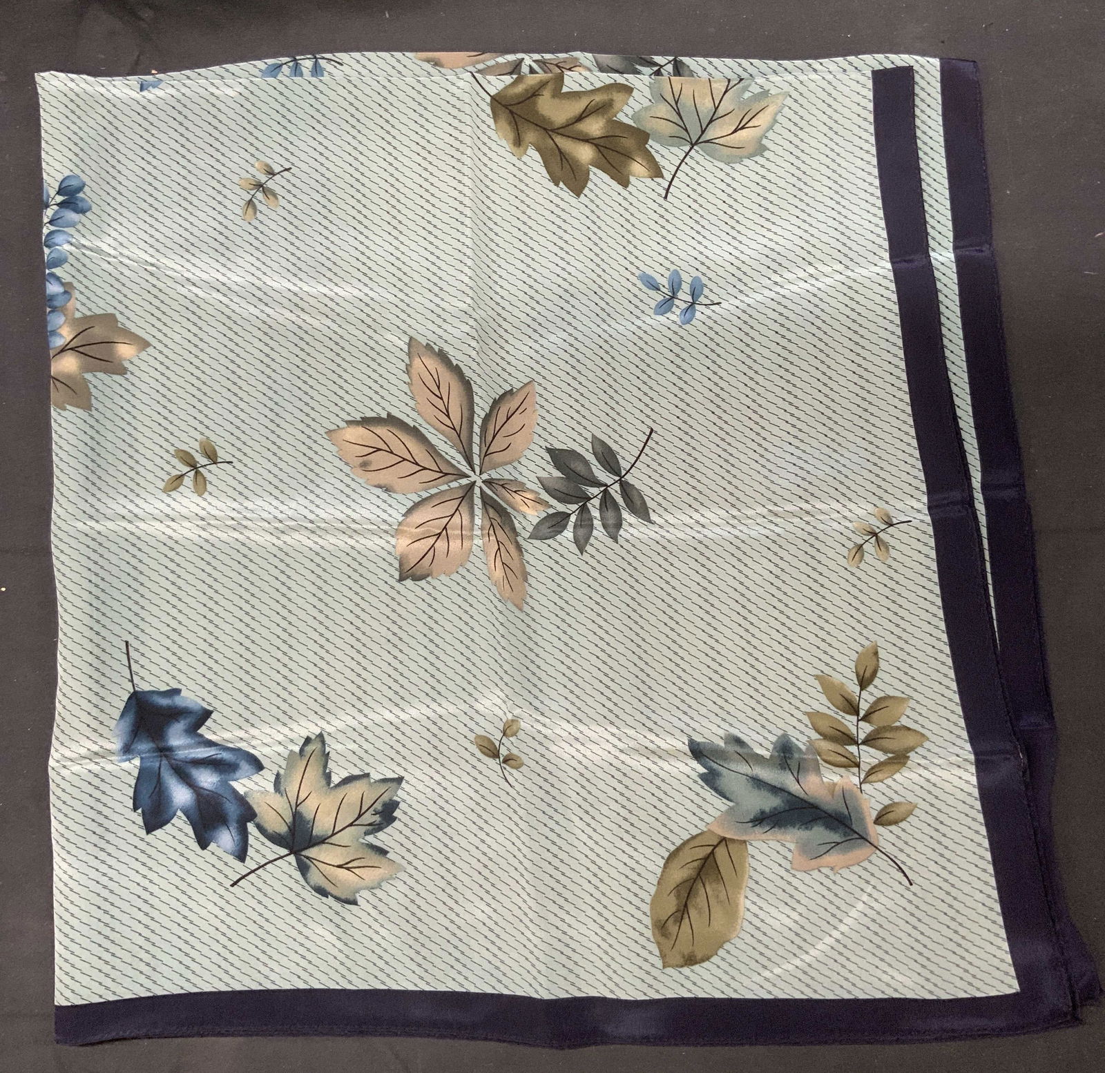 Talbots Leaf Pattern Silk Scarf Japan (1 of 7)