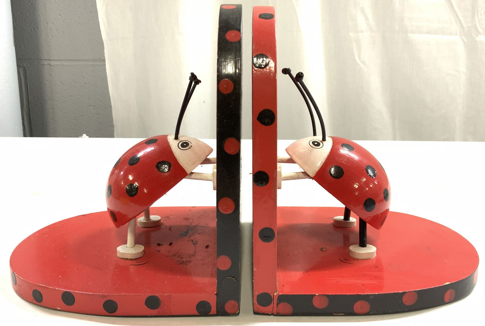 ZM INTL Usa Pr Painted Wooden Ladybug Bookends (1 of 7)