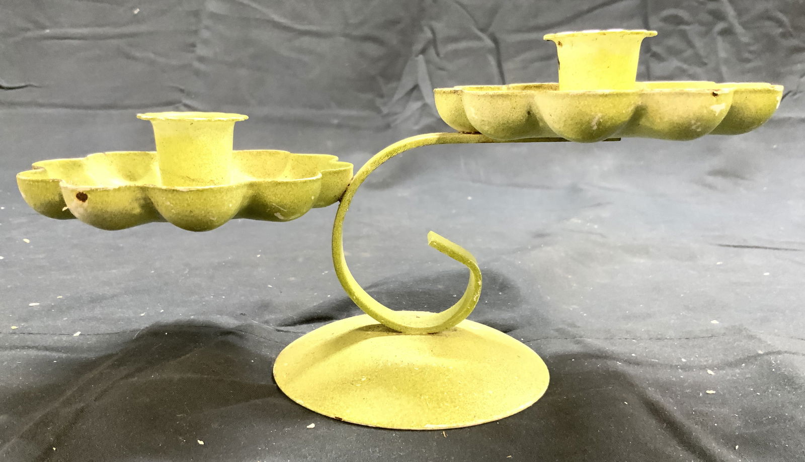 Vntg 2 Arm Floral Metal Candelabra Green (1 of 6)