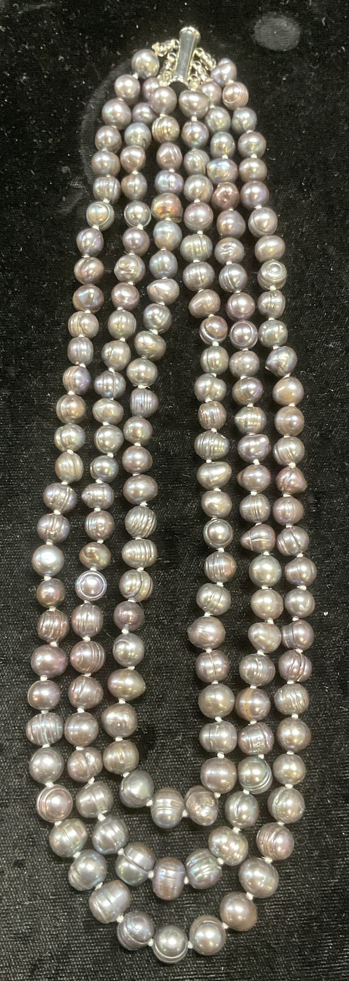 Vintage Three Strand Tahitian Pearl Necklace: Vintage three strand Tahitian pearl necklace. Possibly dyed pearls. Drop length approx 7.5 inches. Some wear including scratching observed. Jewelry, estate jewelry, costume jewelry, cocktail jewelry, 