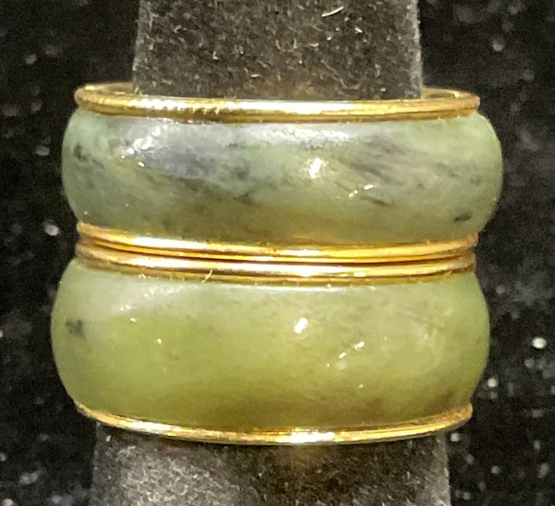 Lot 2 Gold Tone Nephrite Rings (1 of 6)