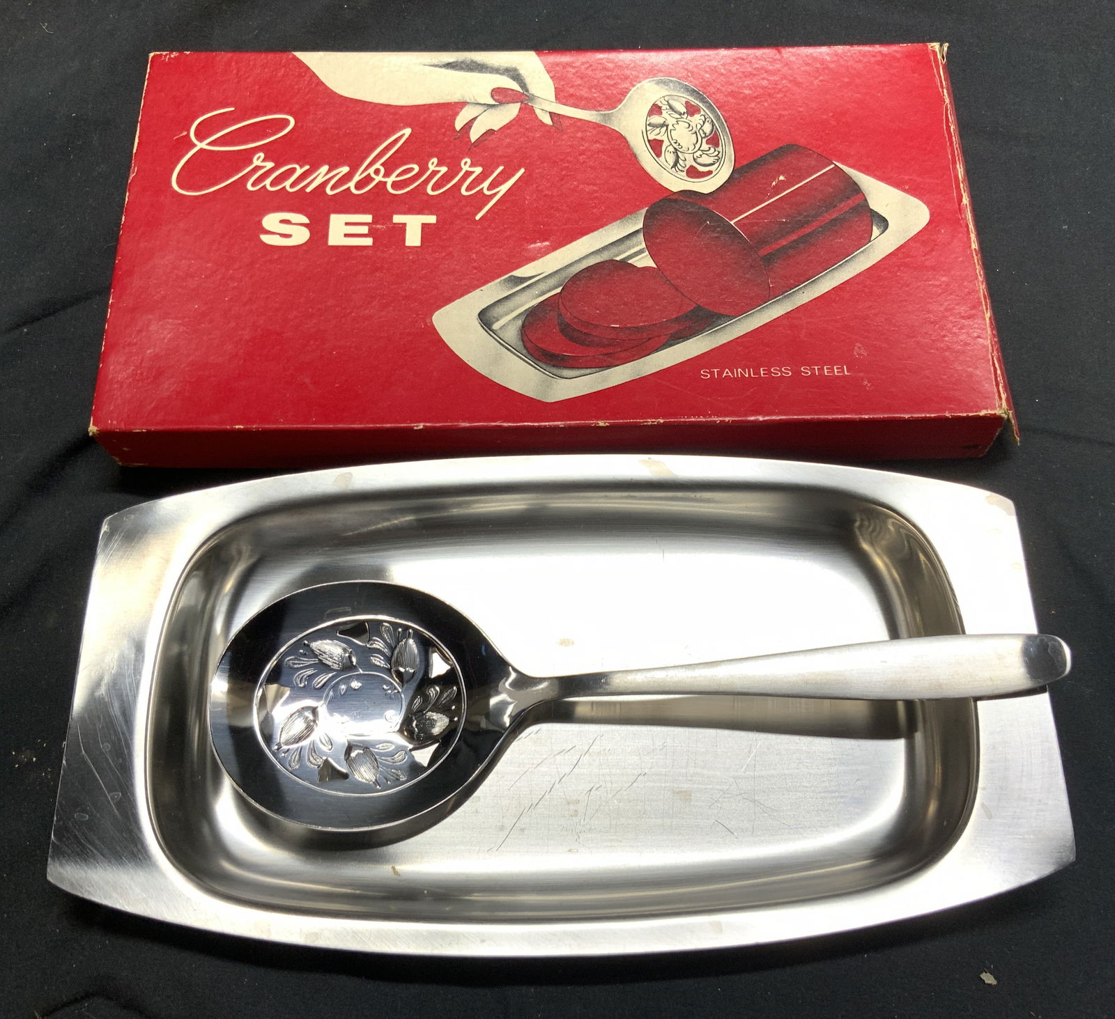 LEONARD Cranberry Serv Dish & Spoon Set W Box (1 of 8)