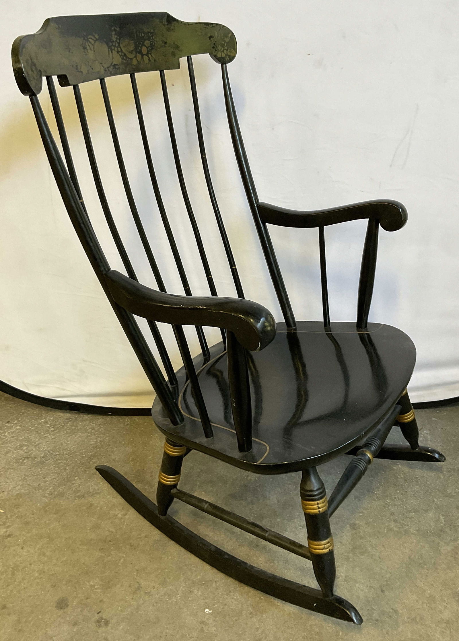 Vintage Hitchcock Windsor Style Wood Rocking Chair (1 of 10)