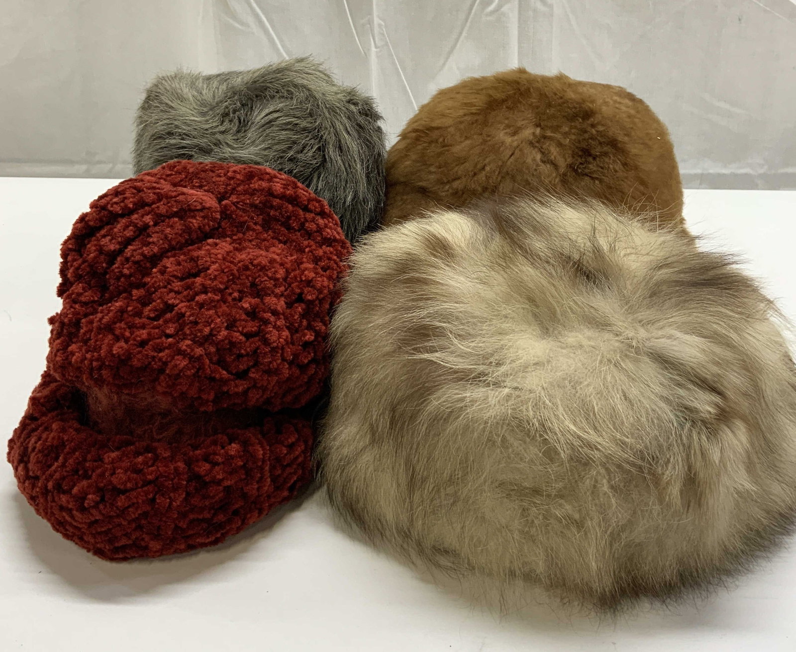Vntg Bloomingdales Fur Hats & Knit Chenille Italy: Vintage Bloomingdales Fur Hats & Knitted Chenille Brown fur hat has a label of Lord & Taylor. Made in Italy. Dark grey fur hat has a label of Bloomingdales. The rest of the hats dont have a visible la