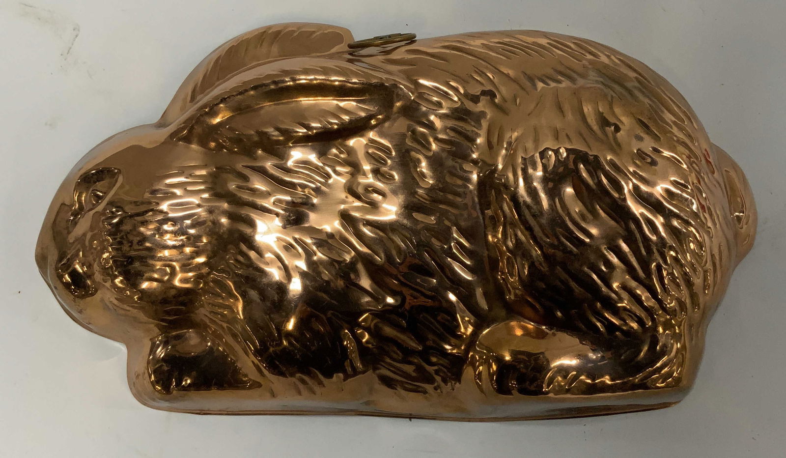 Vintage Copper Bunny Mold w Brass Hook. (1 of 7)