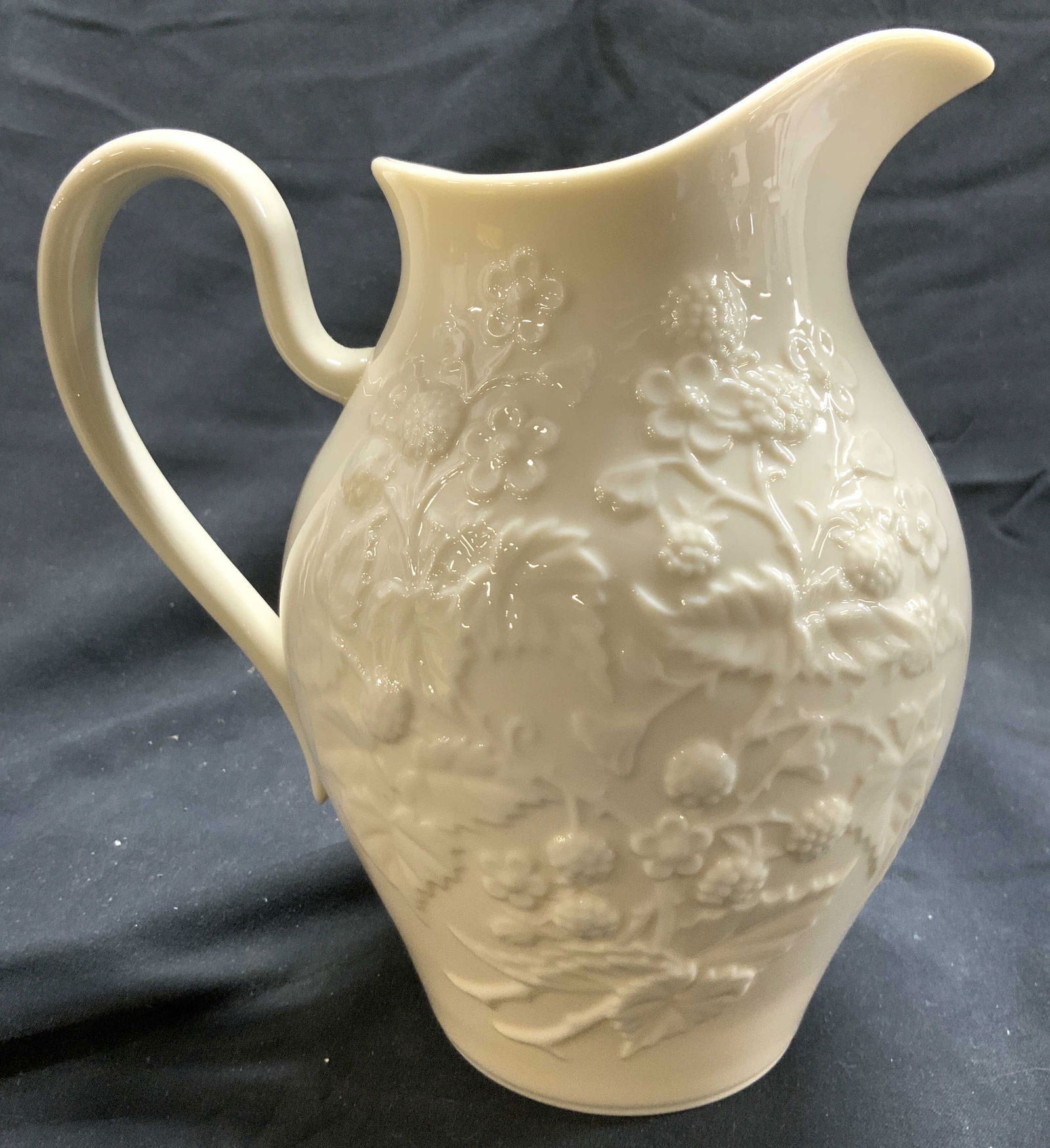 LENOX USA Porcelain Pitcher W Floral Detail (1 of 7)
