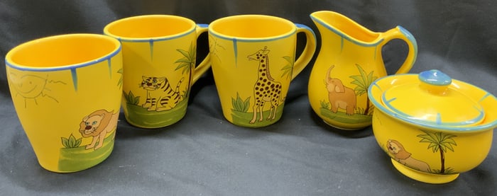 Vntg Pottery Barn Japan Creamer & Sugar Set w Cups