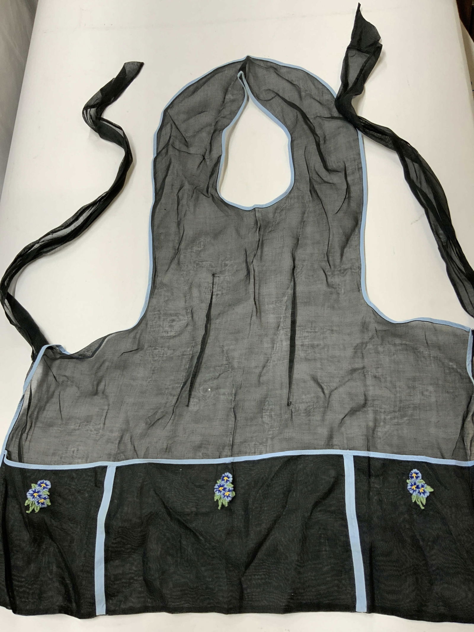 Vintage Black & Light Blue Floral Apron (1 of 6)