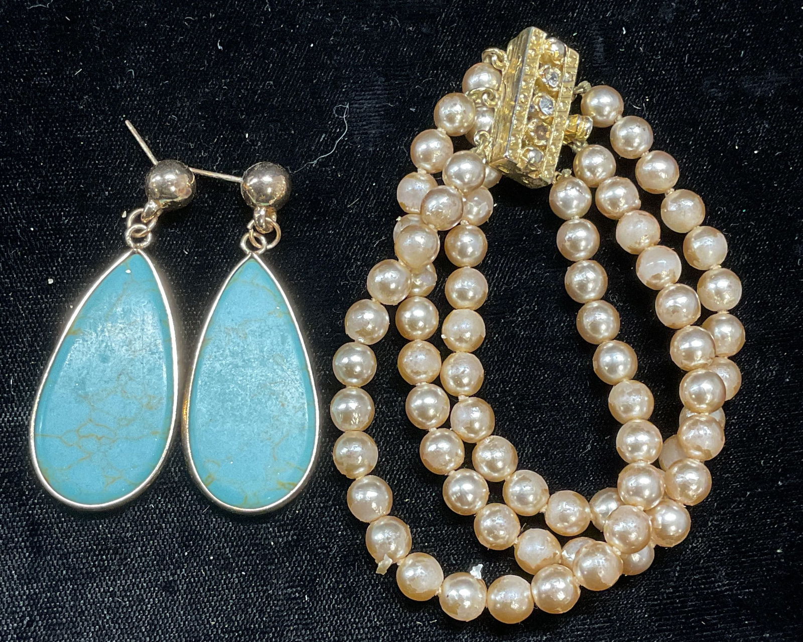 2 Faux Pearl Bracelet & Faux Turquoise Earrings (1 of 6)