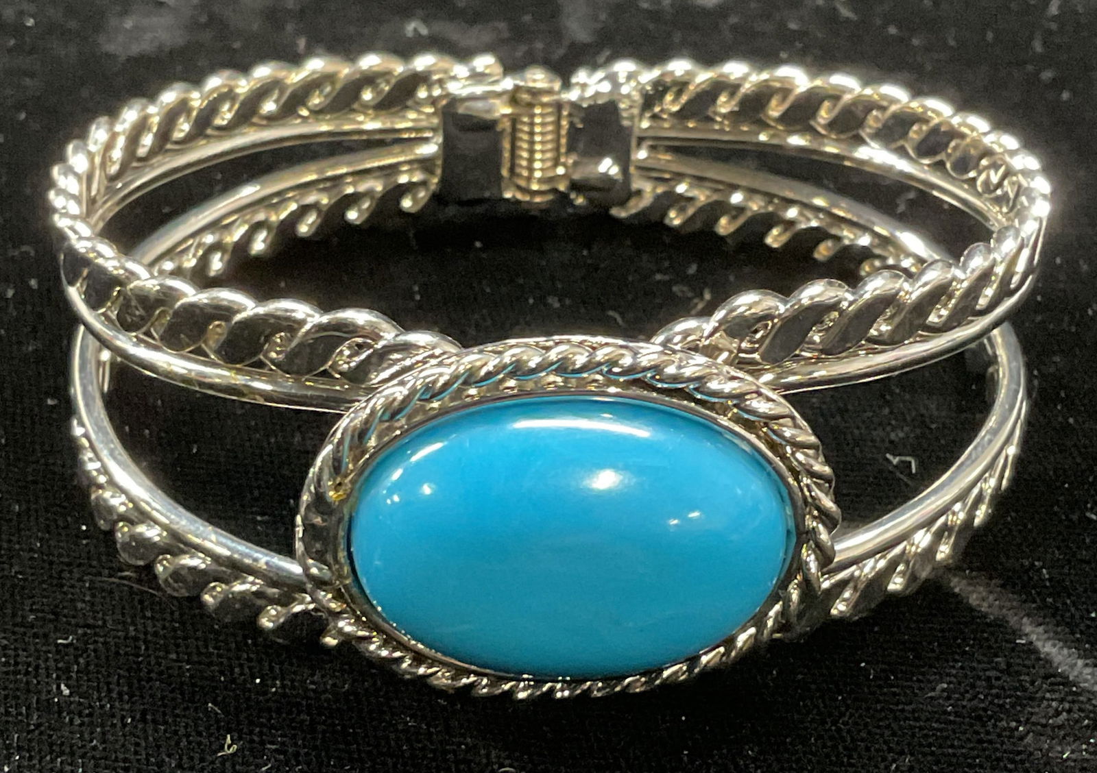 Silver Tone Faux Turquoise Cabochon Bracelet (1 of 6)