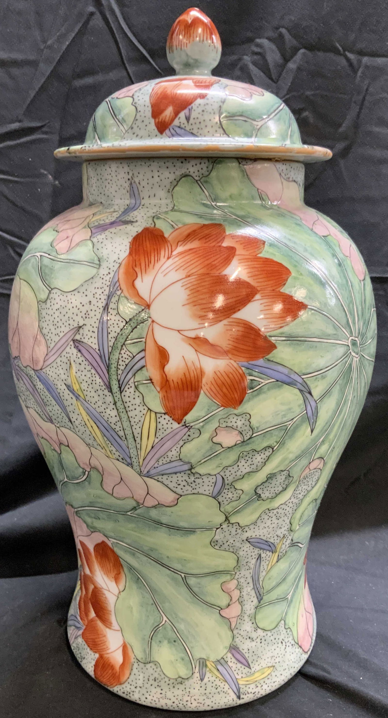 Signed Vtg Hand Painted Asian Porc Urn W Lid (1 of 9)