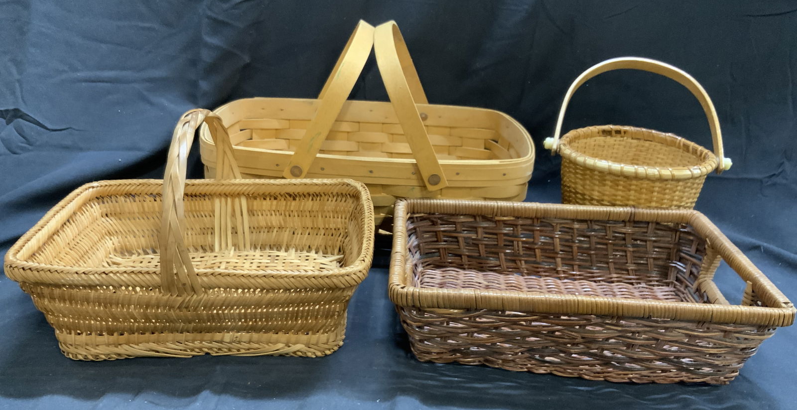 Lot 4 Assorted Woven Wicker Baskets (1 of 6)
