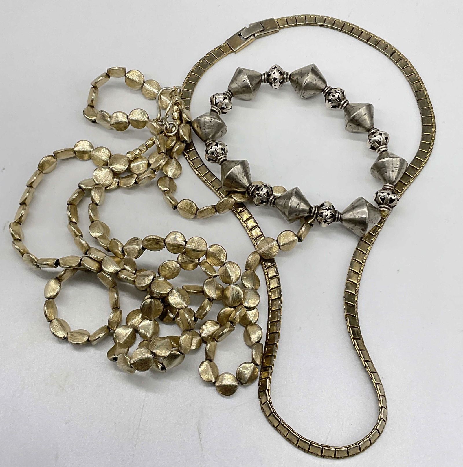 Lot 3 Vintage Gold & Silver Tn Metal Necklaces + (1 of 8)