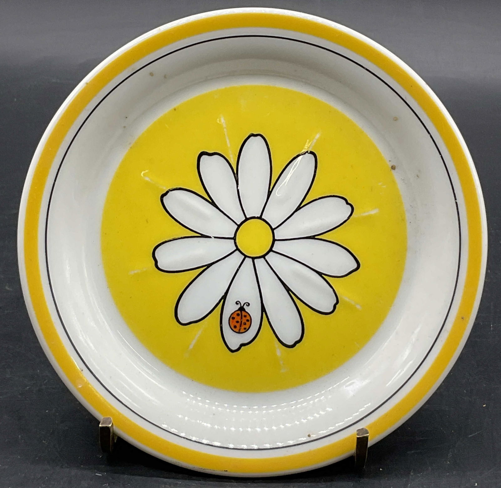 Vintage Ladybug on Daisy Ceramic Trinket Dish (1 of 6)